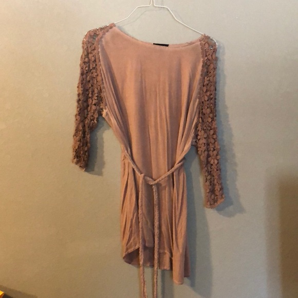 Dress - Picture 1 of 2